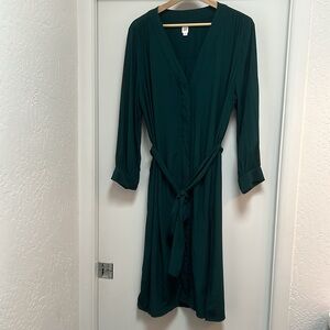 NWOT GAP Size 14 TALL V-Neck Midi Shirtdress